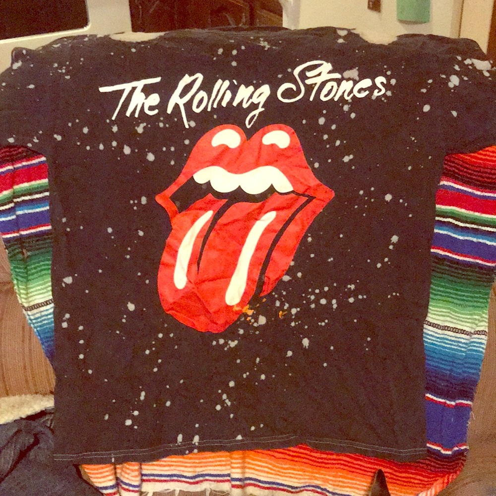 Rolling Stones shirt (not concert tee)